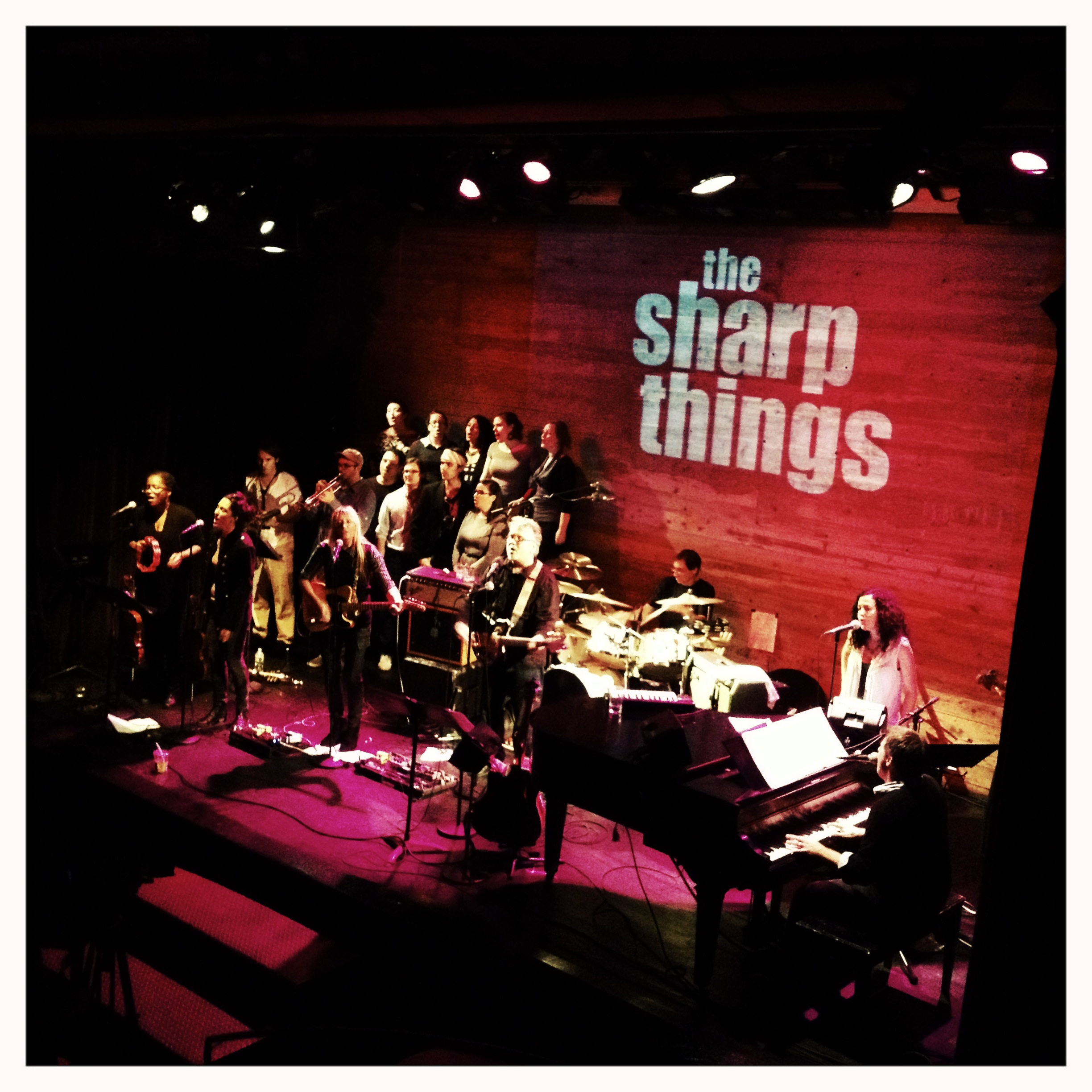 The Sharp Things Concert at Galapagos Art Space, September 26, 2013. Photo by Maryam Zedah